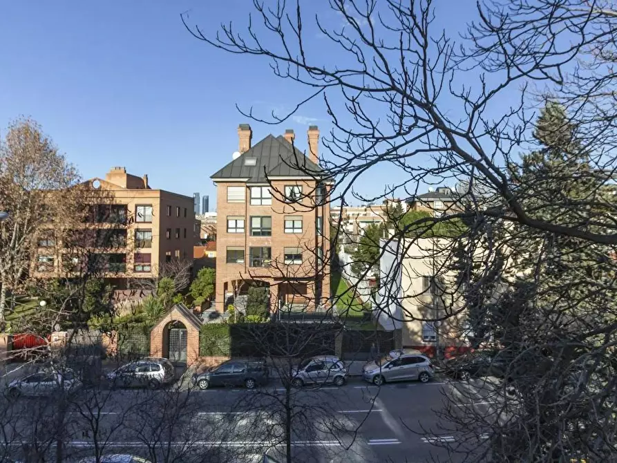 Immagine 6 di Camera in affitto  in Calle José Silva a Madrid