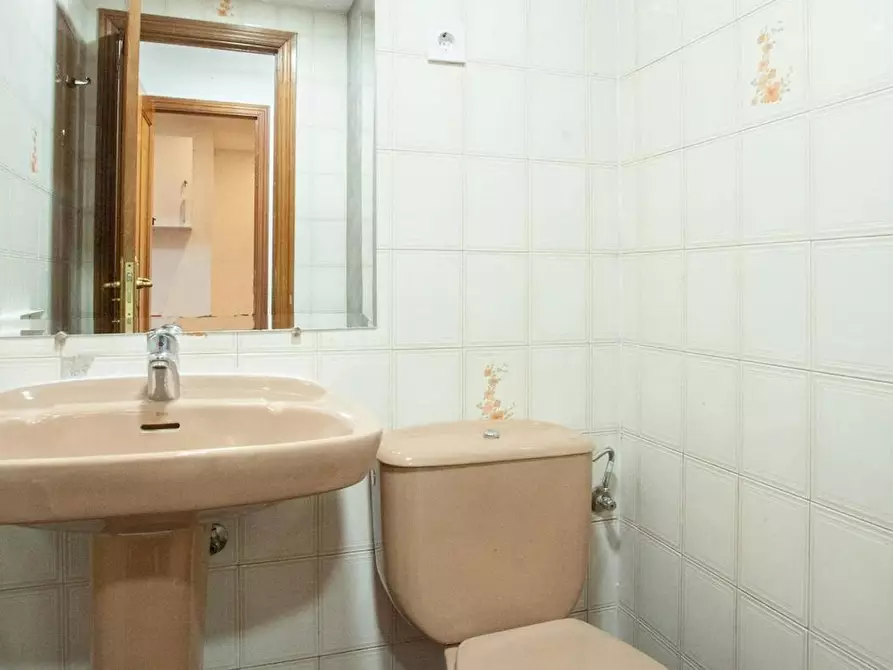 Immagine 7 di Camera in affitto  in Calle José Silva a Madrid