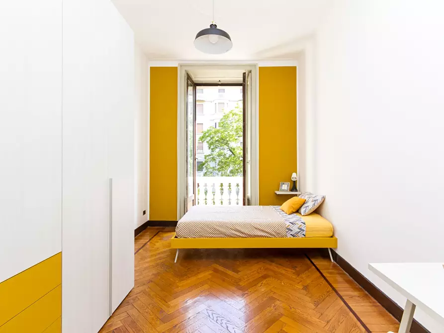 Immagine 3 di Camera in affitto  in Viale Regina Giovanna a Milano