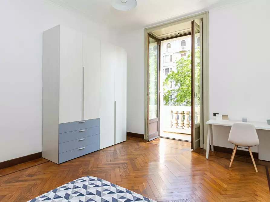 Immagine 4 di Camera in affitto  in Viale Regina Giovanna a Milano