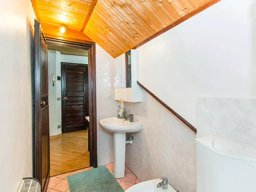 Immagine 4 di Appartamento in affitto  in Via Fossata a Torino