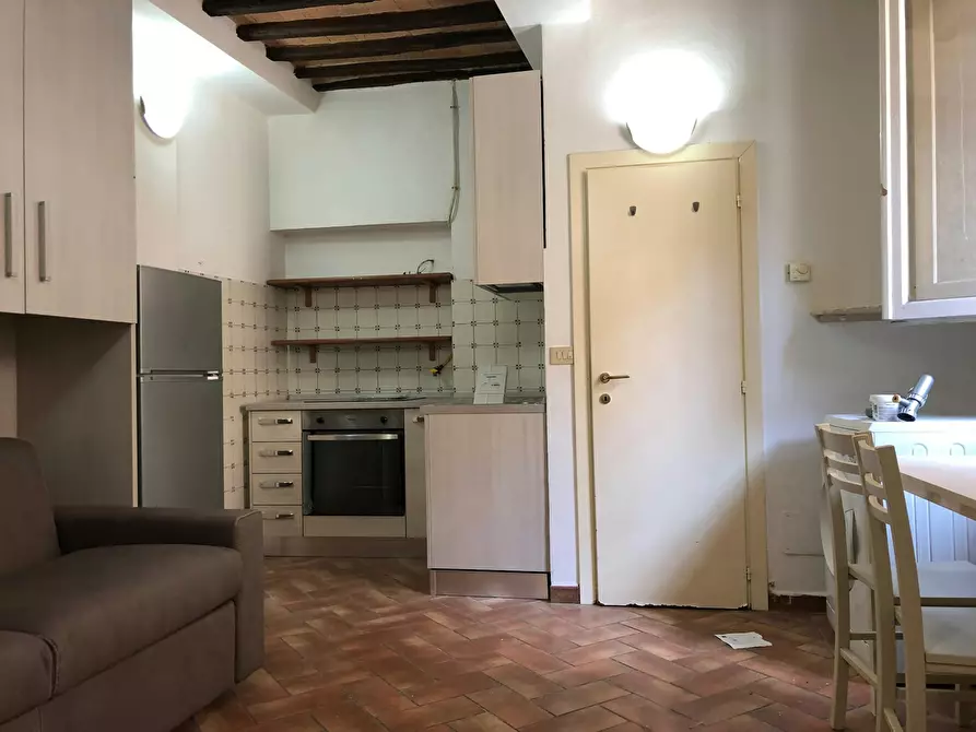 Immagine 2 di Appartamento in affitto  in Via del Pignattello a Siena