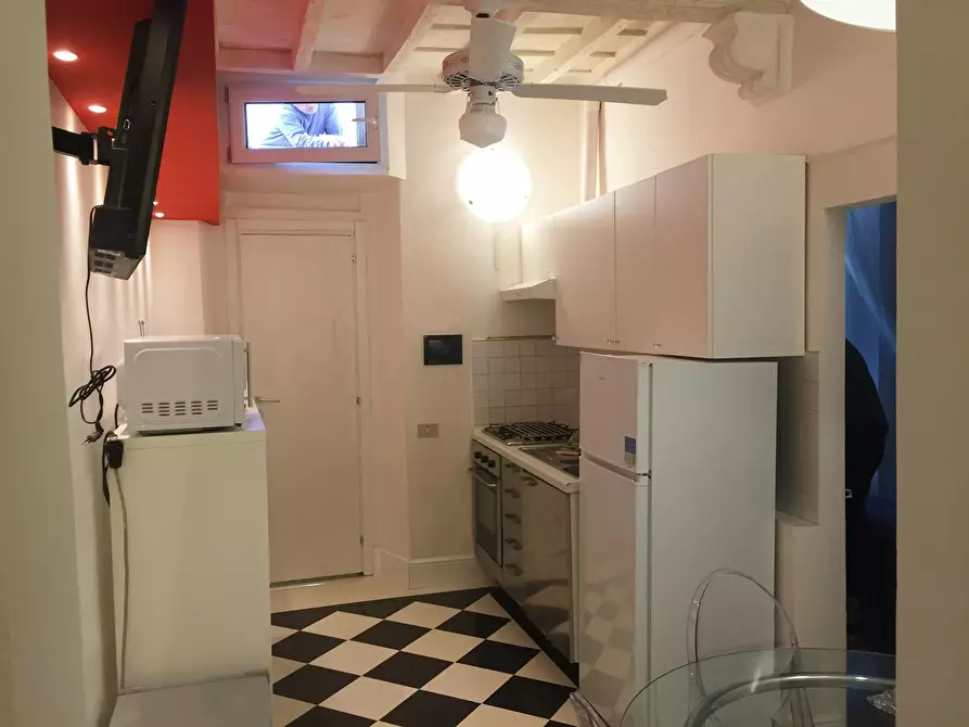 Immagine 9 di Camera condivisa in affitto  in Via dei Serragli a Firenze