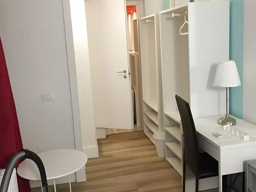 Immagine 5 di Camera condivisa in affitto  in Via dei Serragli a Firenze