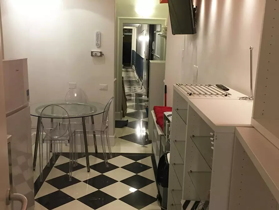 Immagine 10 di Camera condivisa in affitto  in Via dei Serragli a Firenze