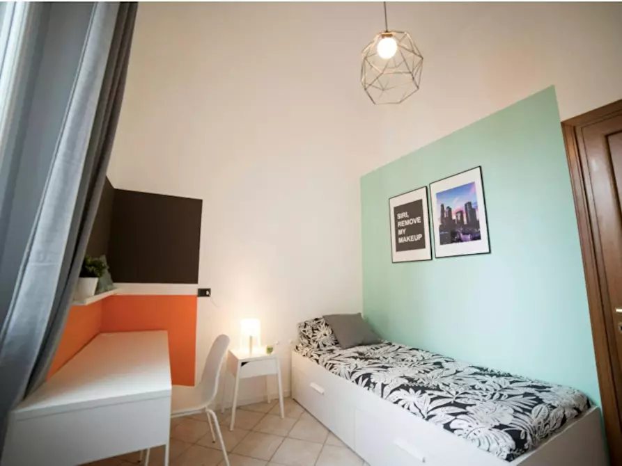 Immagine 3 di Camera in affitto  in Via Giuseppe Mazzoni a Firenze