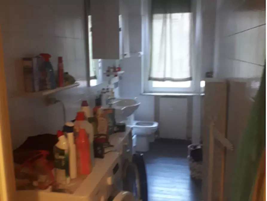 Immagine 6 di Camera in affitto  in Via Francesco Caracciolo a Milano