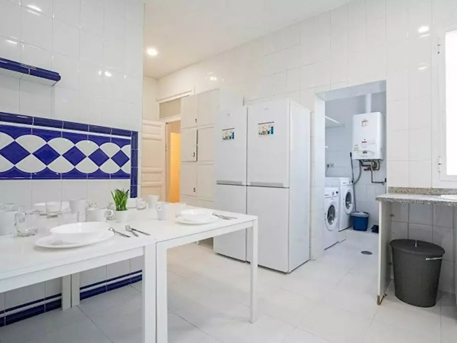 Immagine 9 di Camera in affitto  in Calle de Fuencarral a Madrid