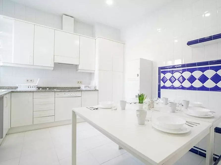 Immagine 7 di Camera in affitto  in Calle de Fuencarral a Madrid