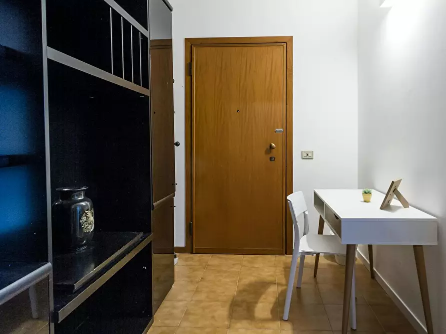 Immagine 9 di Camera in affitto  in Via dei Missaglia a Milano