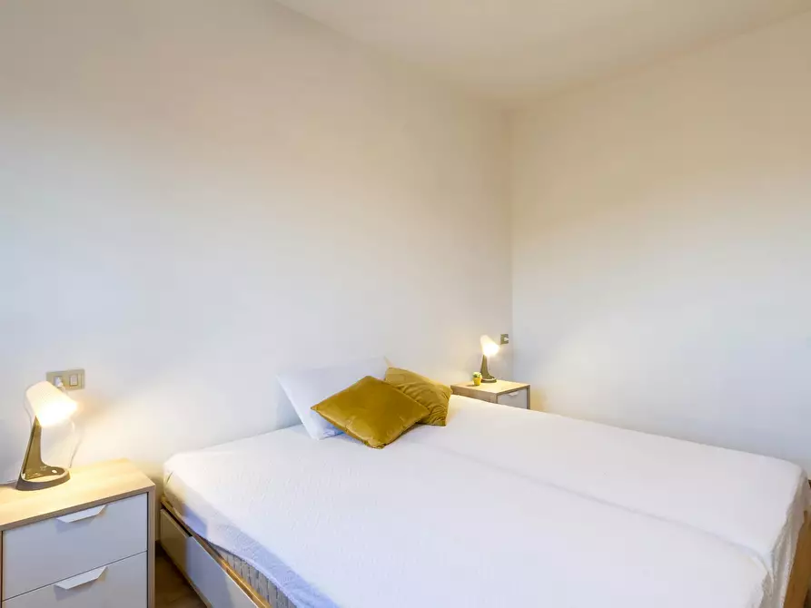 Immagine 6 di Camera in affitto  in Via dei Missaglia a Milano