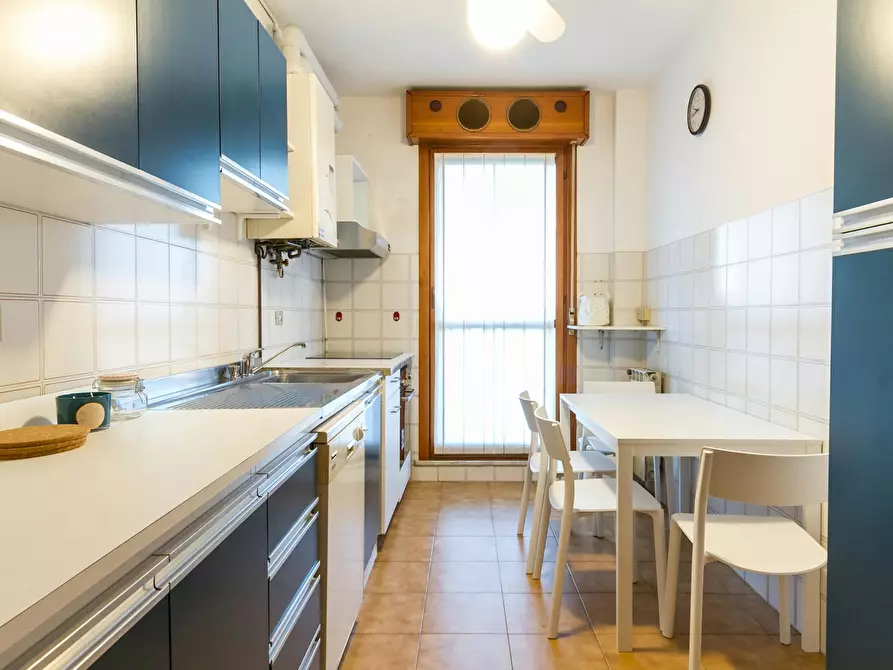 Immagine 10 di Camera in affitto  in Via dei Missaglia a Milano