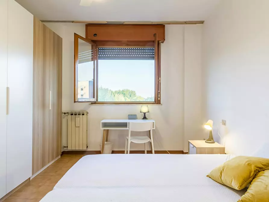 Immagine 4 di Camera in affitto  in Via dei Missaglia a Milano