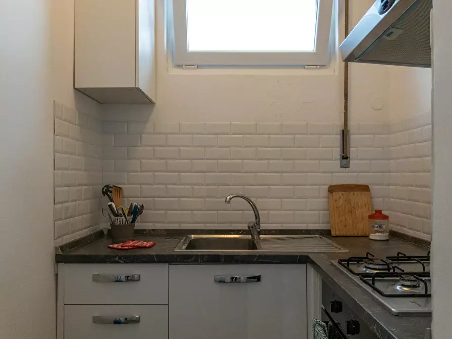 Immagine 4 di Camera condivisa in affitto  in Via Saverio Altamura a Milano