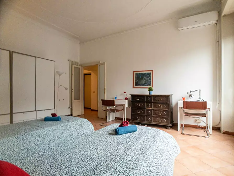 Immagine 2 di Camera condivisa in affitto  in Via Emilio Morosini a Milano