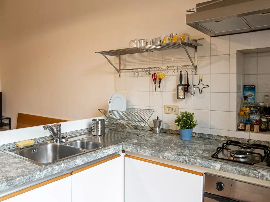 Immagine 10 di Camera condivisa in affitto  in Via Emilio Morosini a Milano