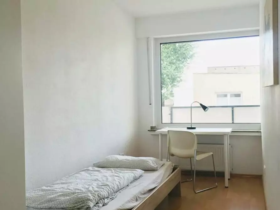 Immagine 1 di Camera in affitto  in Ernst-Mehlich-Straße a Dortmund