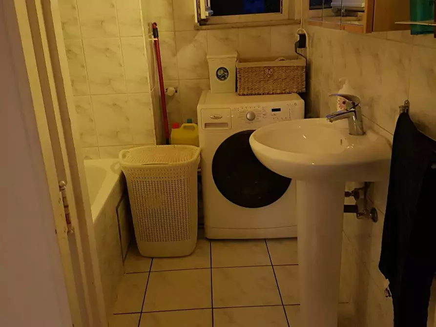 Immagine 3 di Camera in affitto  in Boulevard Belgica a Molenbeek-Saint-Jean