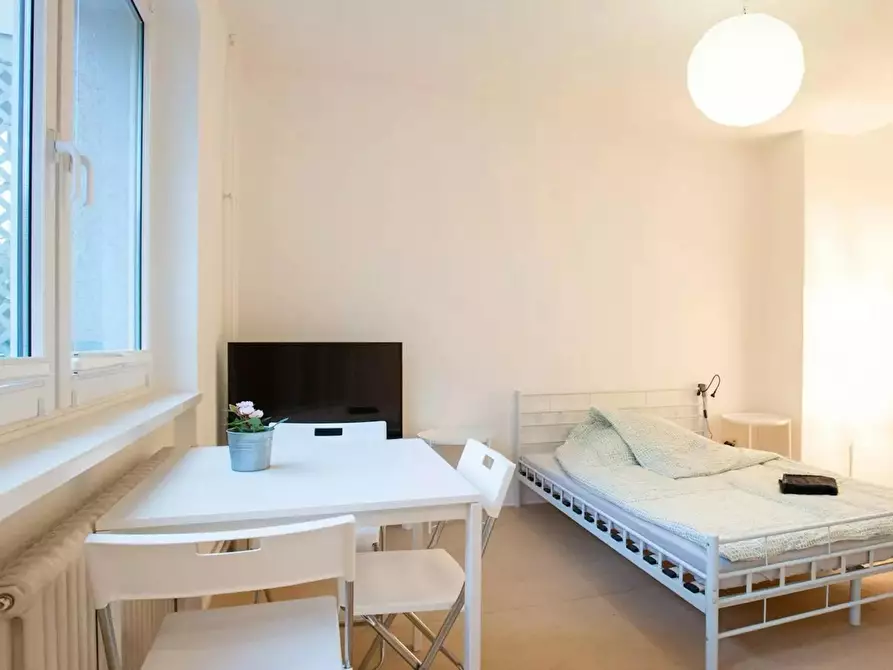 Immagine 3 di Appartamento in affitto  in Storkower Straße a Berlin