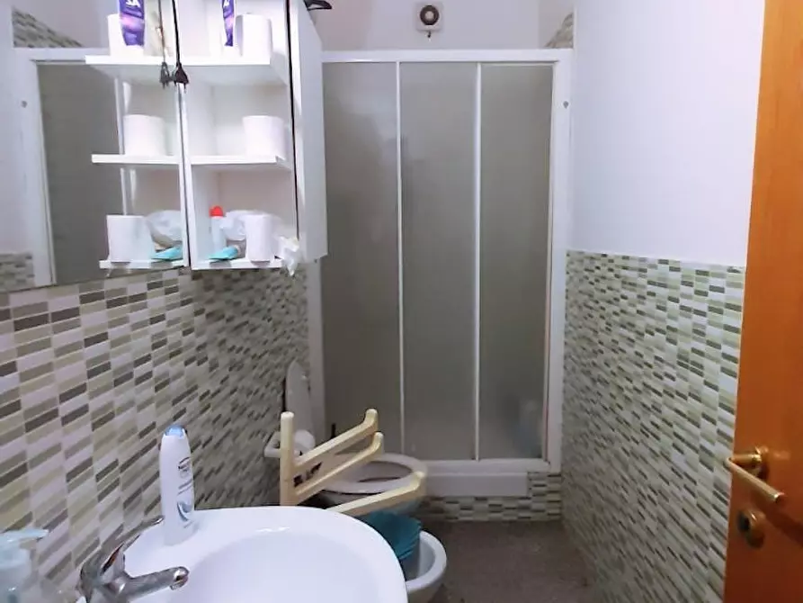 Immagine 9 di Camera in affitto  in Via Vittorio Emanuele II a Firenze