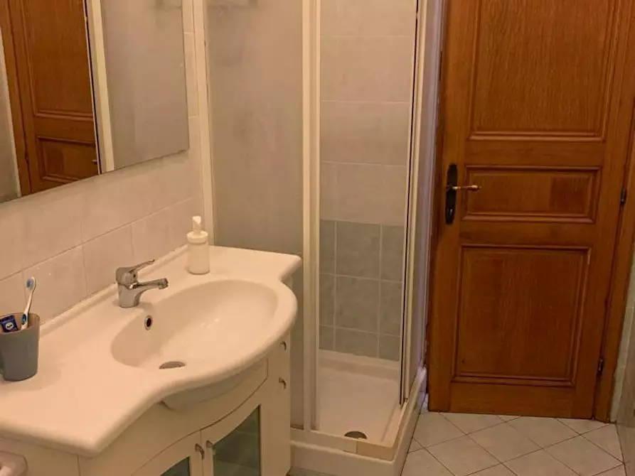 Immagine 6 di Camera in affitto  in Via Vittorio Emanuele II a Firenze