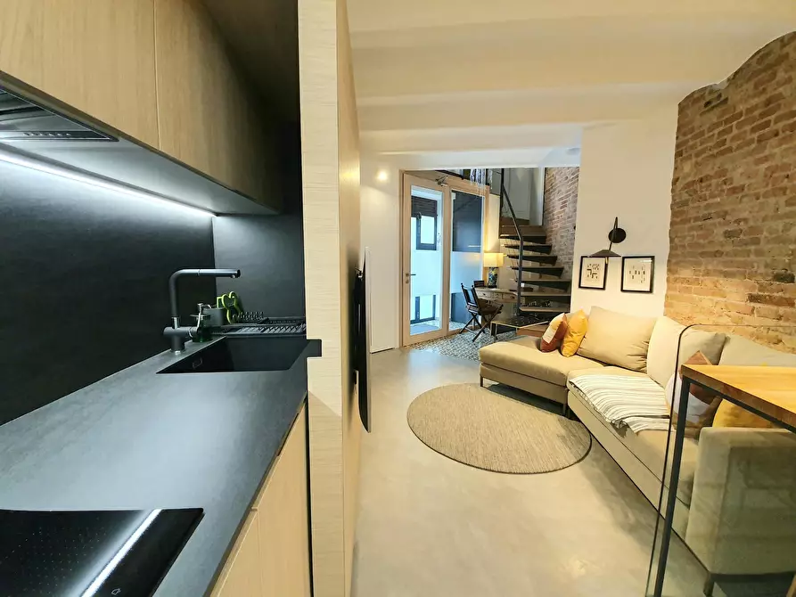 Immagine 5 di Appartamento in affitto  in Carrer de València a Barcelona