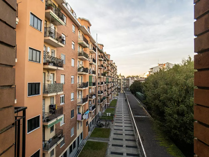 Immagine 5 di Camera in affitto  in Via Martino Lutero a Milano
