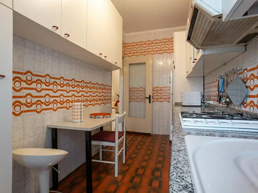 Immagine 9 di Camera in affitto  in Via Martino Lutero a Milano