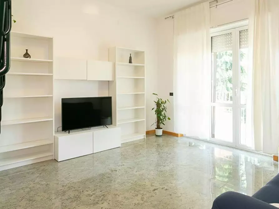 Immagine 9 di Camera condivisa in affitto  in Via Carlo Pisacane a Bernate Ticino