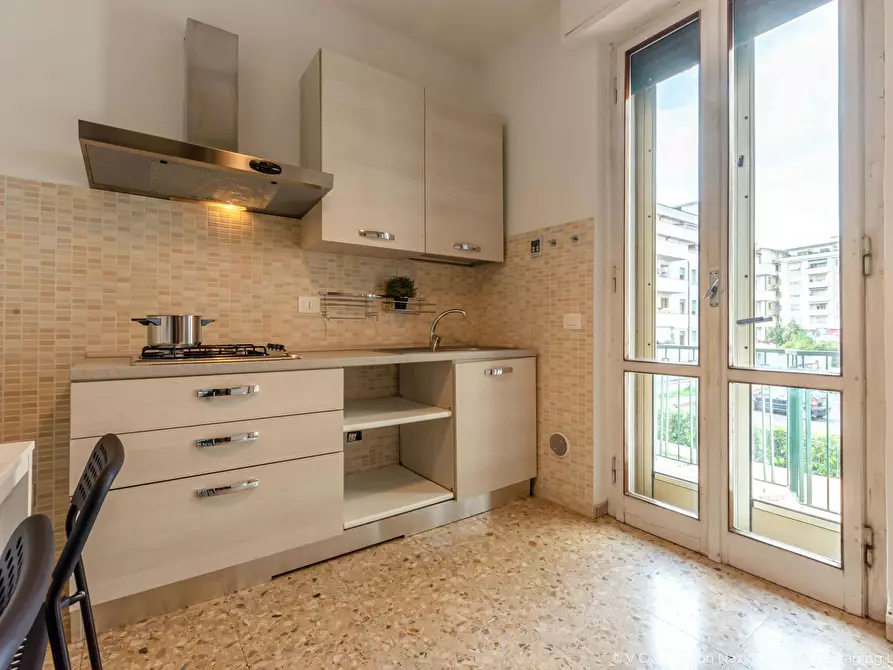 Immagine 6 di Camera in affitto  in Via Ugo Foscolo a Pisa