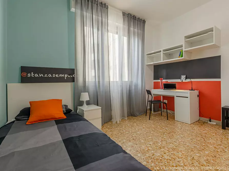 Immagine 3 di Camera in affitto  in Via Ugo Foscolo a Pisa