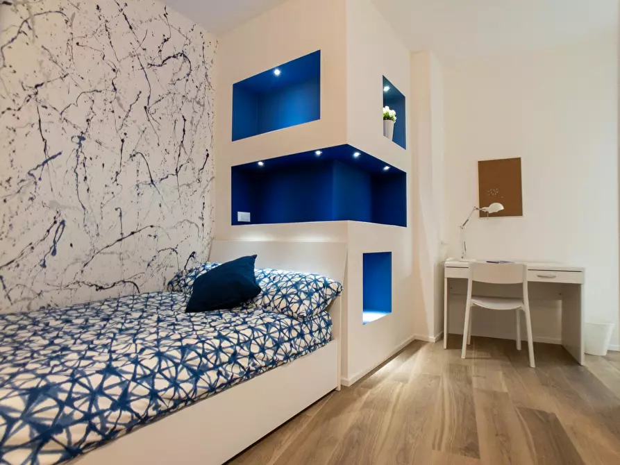 Immagine 2 di Camera condivisa in affitto  in Via Siusi a Milano