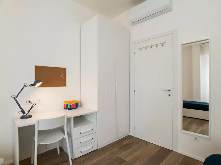 Immagine 6 di Camera condivisa in affitto  in Via Siusi a Milano