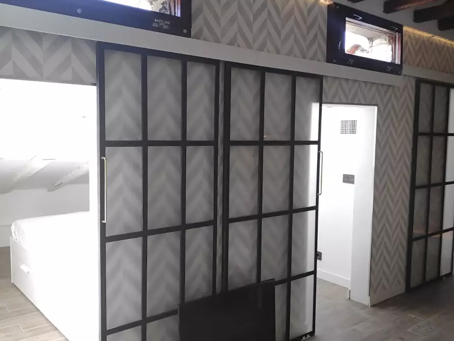 Immagine 10 di Appartamento in affitto  in Calle de Campomanes a Madrid