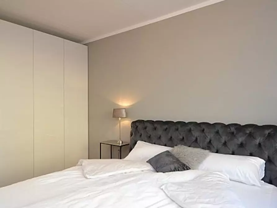 Immagine 2 di Appartamento in affitto  in Leipziger Straße a Berlin