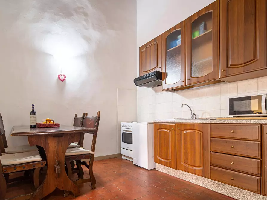 Immagine 8 di Appartamento in affitto  in Via dei Leoni a Firenze
