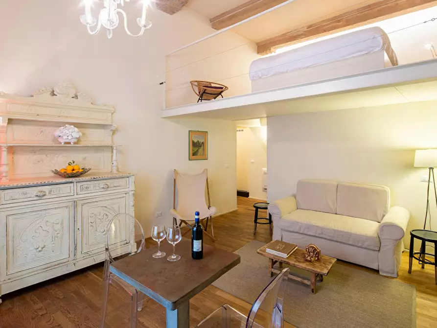 Immagine 9 di Appartamento in affitto  in Via dei Saponai a Firenze