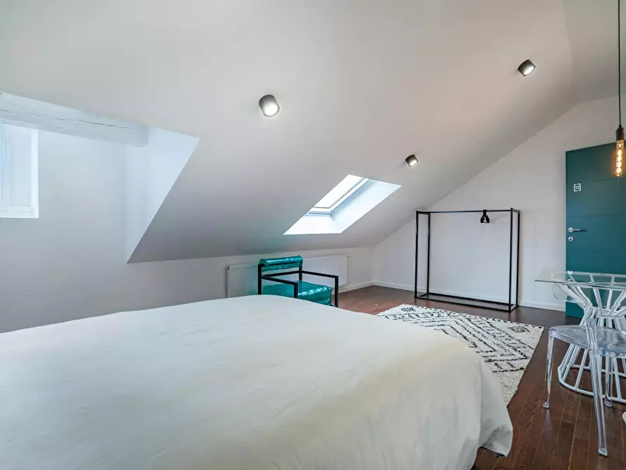 Immagine 3 di Camera in affitto  in Rue de Louvain a Charleroi