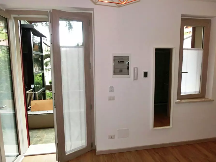 Immagine 3 di Camera in affitto  in Via Risorgimento a Cologno Monzese