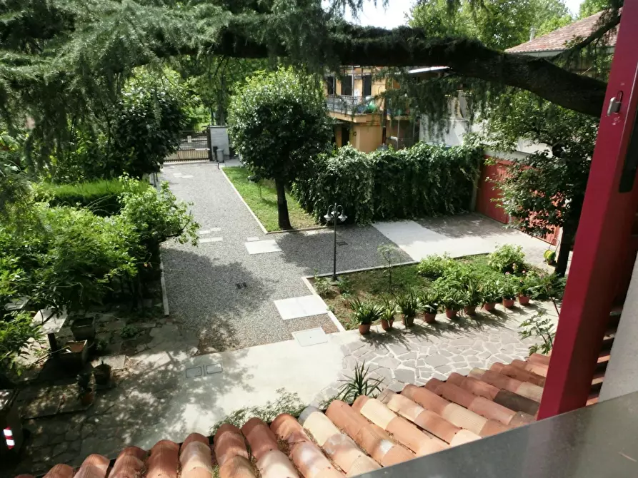 Immagine 6 di Camera in affitto  in Via Risorgimento a Cologno Monzese