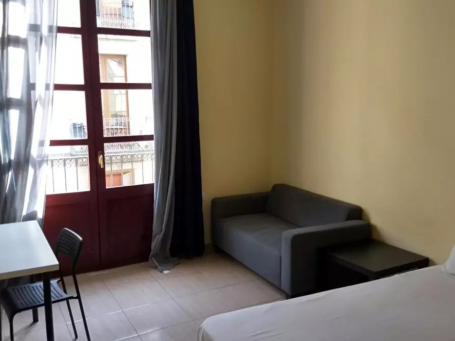 Immagine 2 di Camera in affitto  in Carrer de Ferran a Barcelona