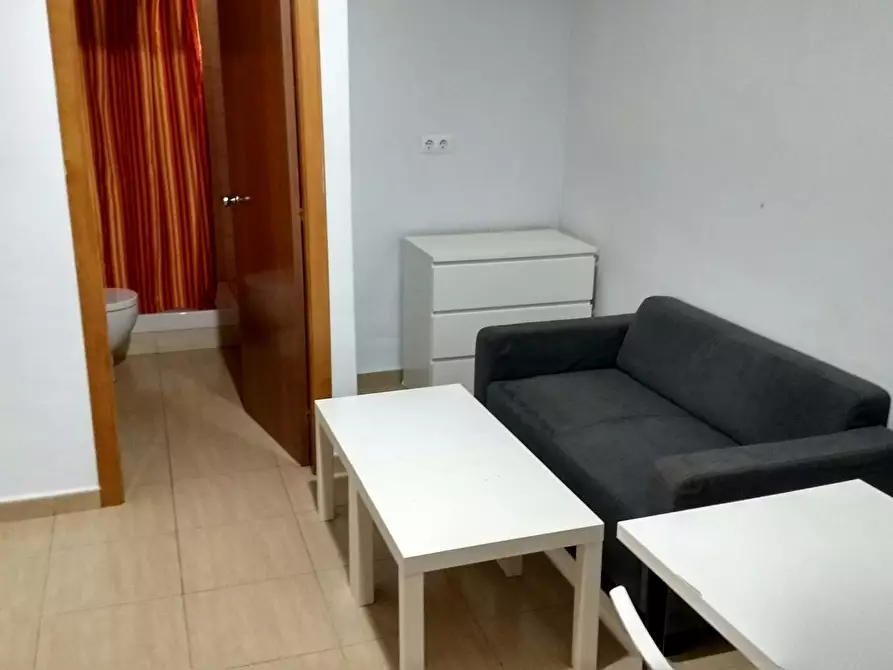 Immagine 10 di Camera in affitto  in Carrer de Ferran a Barcelona