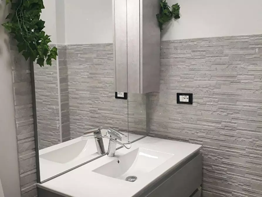 Immagine 8 di Camera in affitto  in Via Alessandro Cruto a Torino