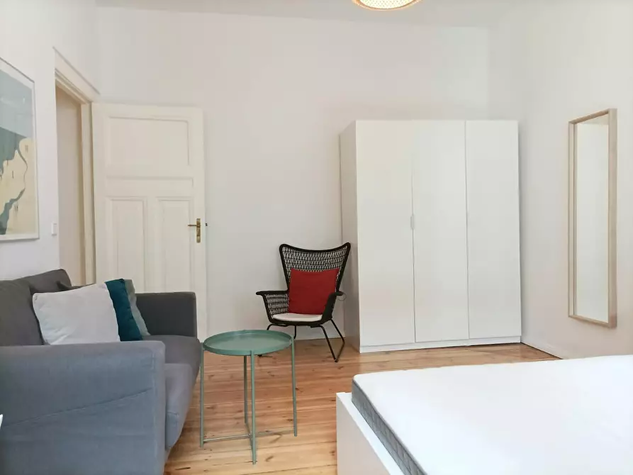 Immagine 3 di Appartamento in affitto  in Stuttgarter Straße a Berlin