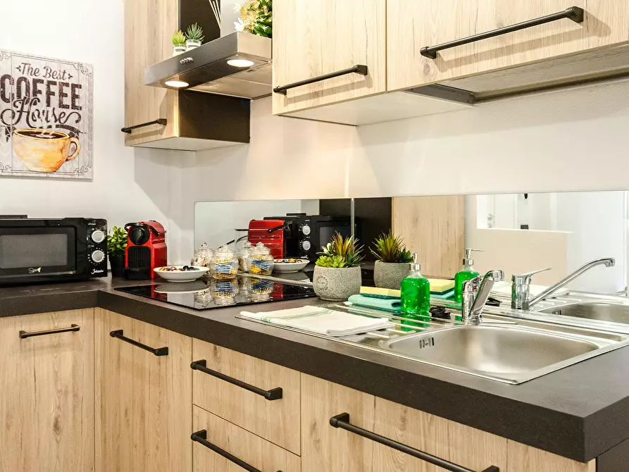 Immagine 7 di Appartamento in affitto  in Via dell'Indipendenza a Bologna