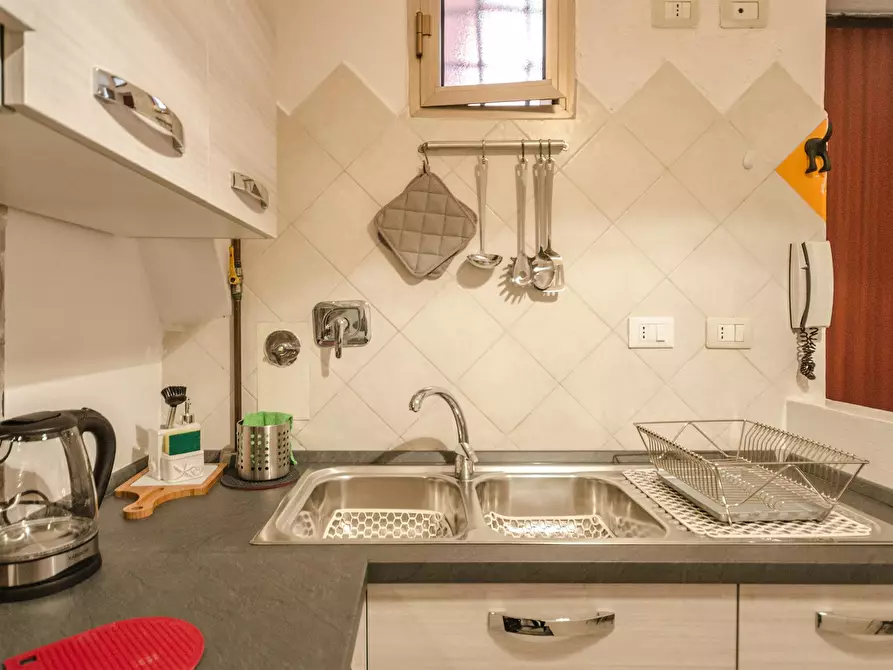 Immagine 10 di Appartamento in affitto  in Vicolo Bolognetti a Bologna