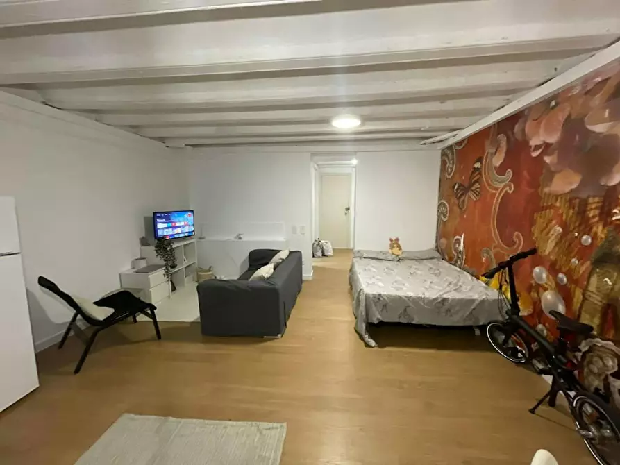 Immagine 3 di Appartamento in affitto  in Carrer de Ferran a Barcelona
