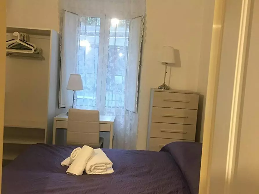 Immagine 3 di Camera in affitto  in Via dei Serragli a Firenze