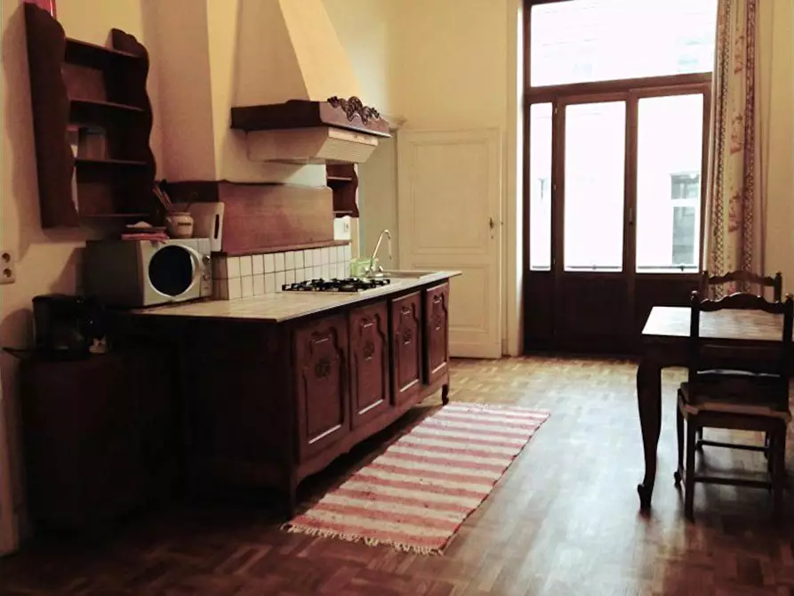 Immagine 1 di Appartamento in affitto  in Rue de Rome a Saint-Gilles