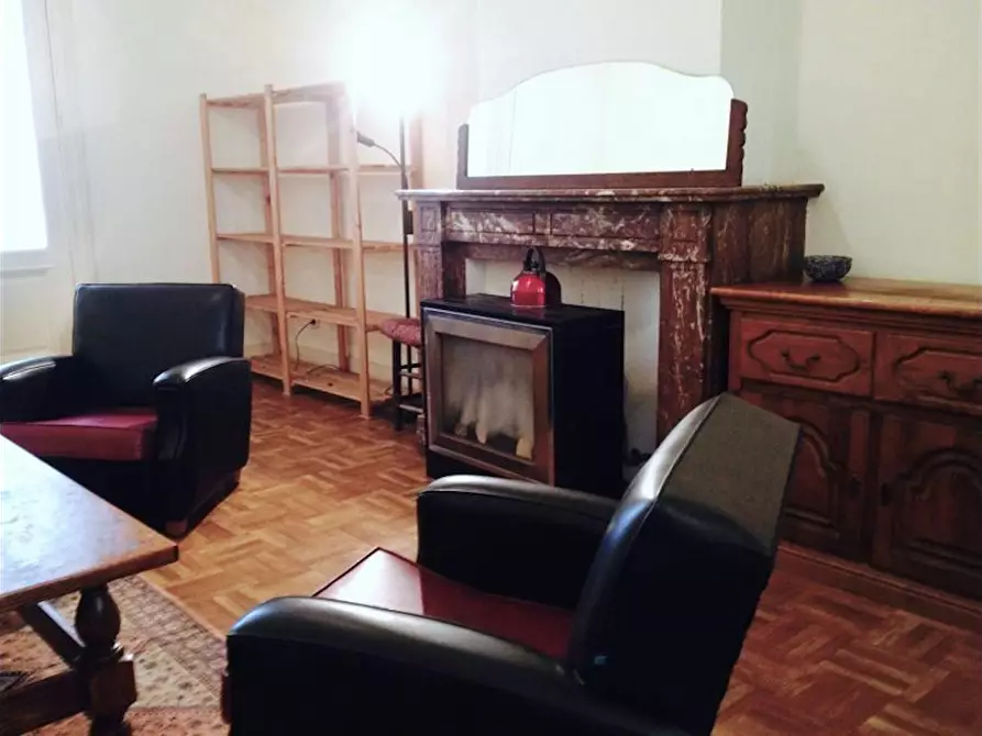 Immagine 8 di Appartamento in affitto  in Rue de Rome a Saint-Gilles